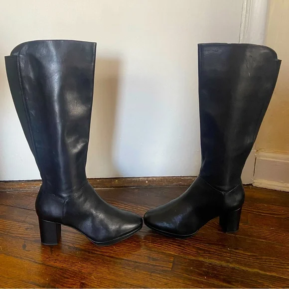 Clarks Sz 10 Knee High Leather Boots - Picture 1 of 8